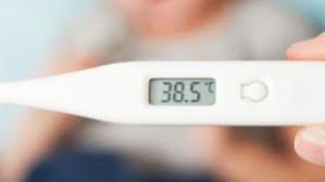 Uống thuốc cảm cúm kết hợp để hạ sốt sau tiêm vắc-xin được không?