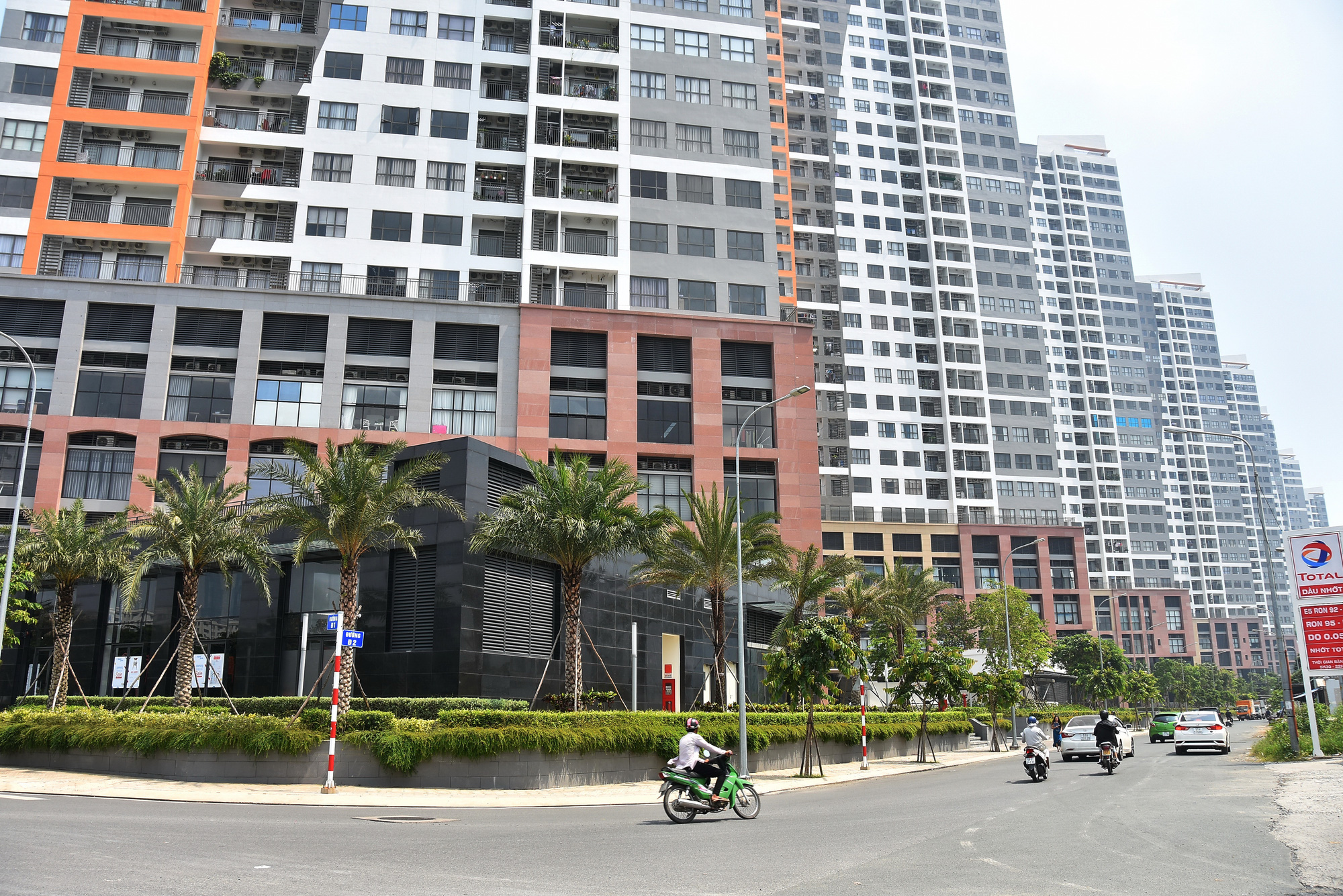 Tr&aacute;i phiếu bất động sản rủi ro cao - Ảnh 1.