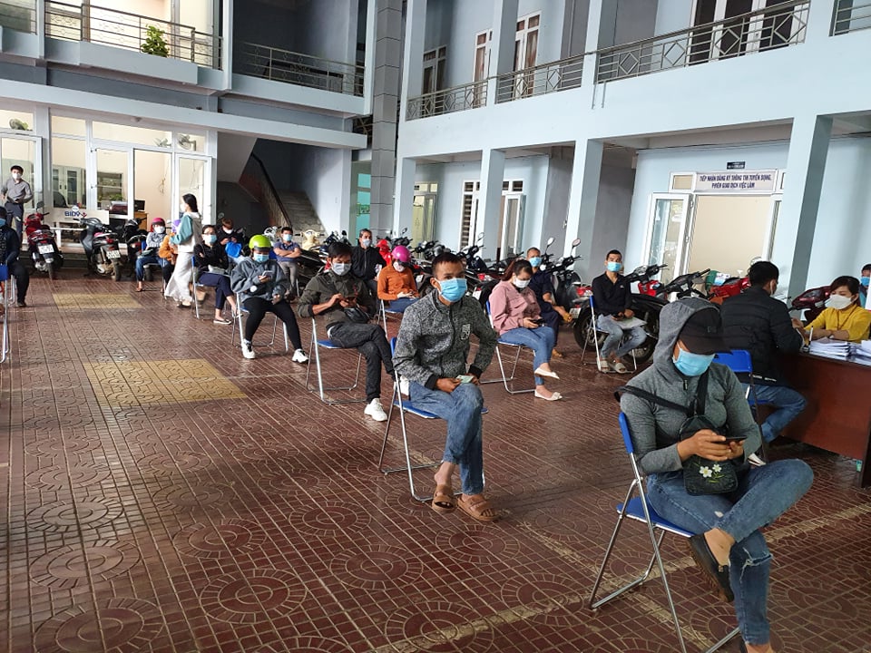 Đắk Lắk: Qu&aacute; tải với người đến l&agrave;m hồ sơ bảo hiểm thất nghiệp - Ảnh 5.