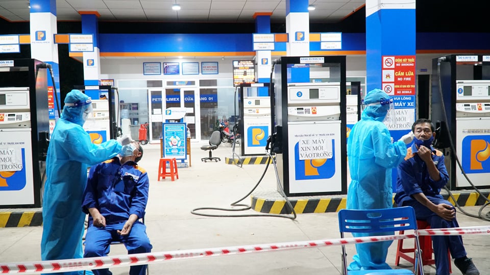 Ph&aacute;t hiện ch&ugrave;m 7 người dương t&iacute;nh với SARS-CoV-2 trong cộng đồng ở Đắk Lắk - Ảnh 4.