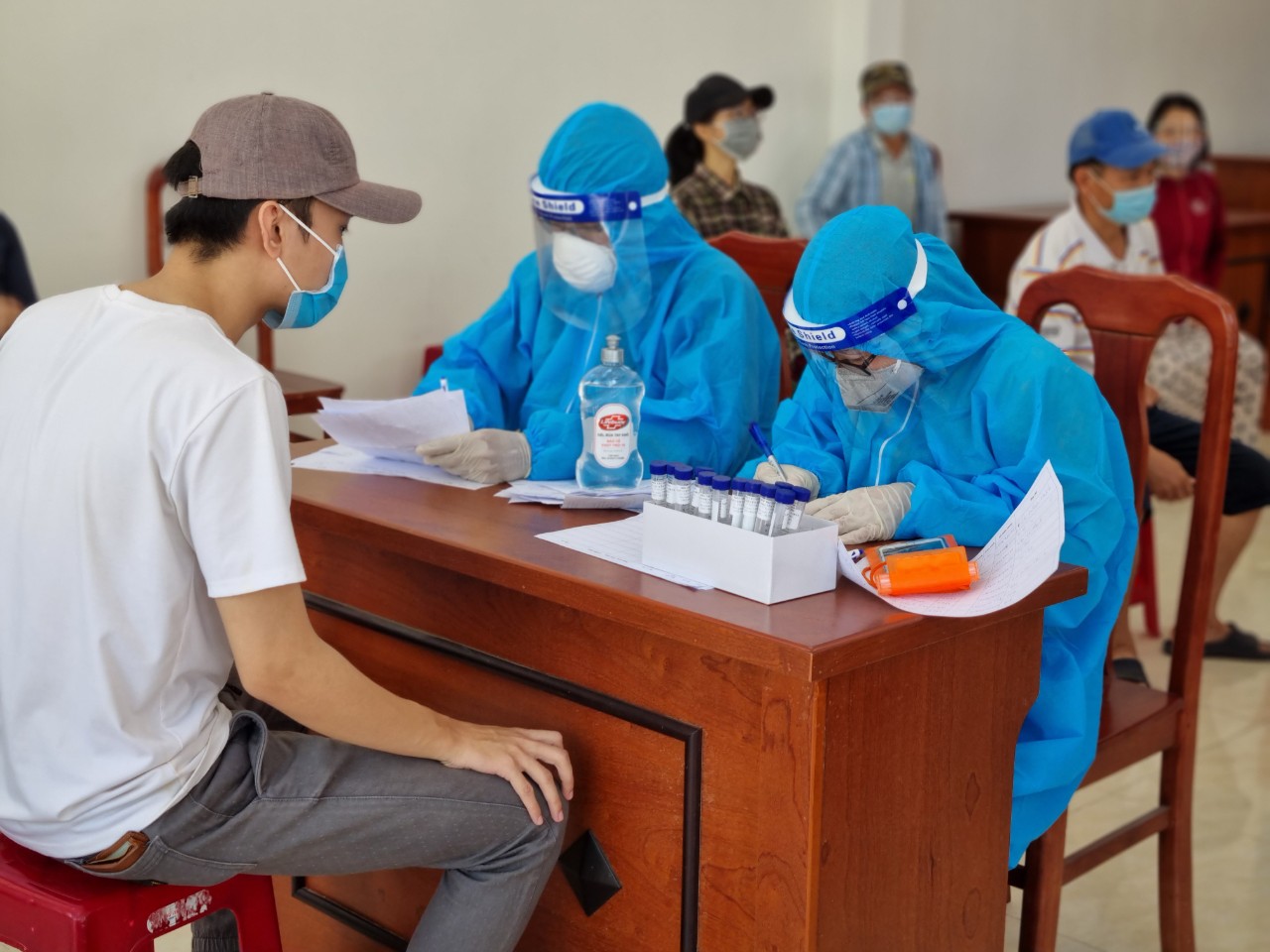 Đà Nẵng thêm 120 ca Covid-19, Huế khởi tố vụ án lây lan đến chùm 6 ca bệnh trong một nhà