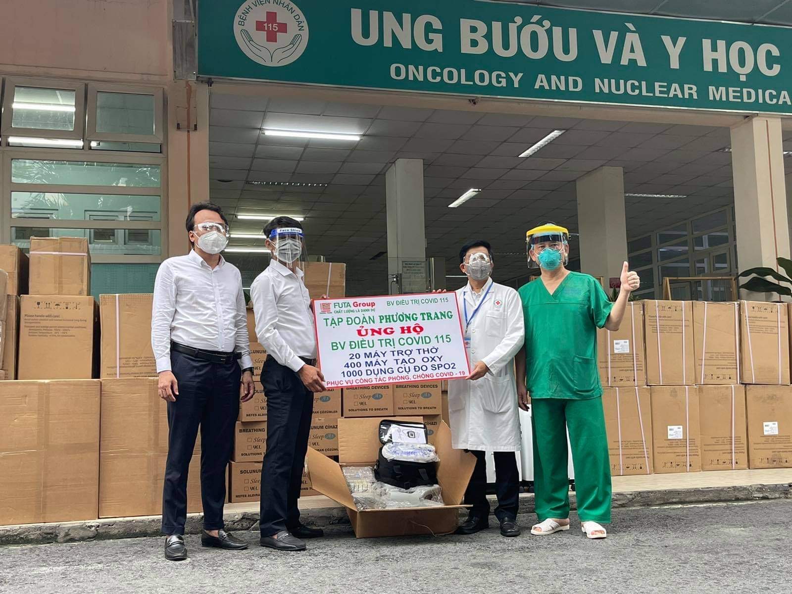 Nhiều đơn vị ủng hộ thiết bị cho TP HCM chống dịch - Ảnh 2.