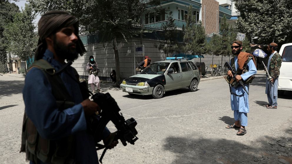 Taliban "bắn người phản đối", 14 người thương vong