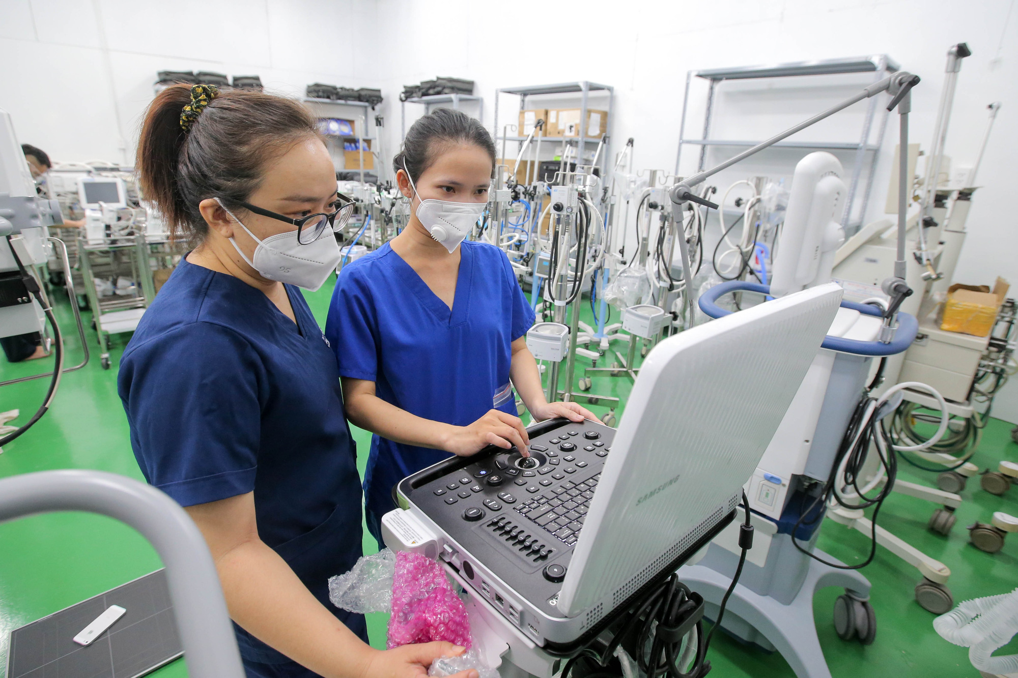Cận cảnh Trung t&acirc;m Hồi sức t&iacute;ch cực người bệnh Covid-19 tại TP HCM - Ảnh 5.