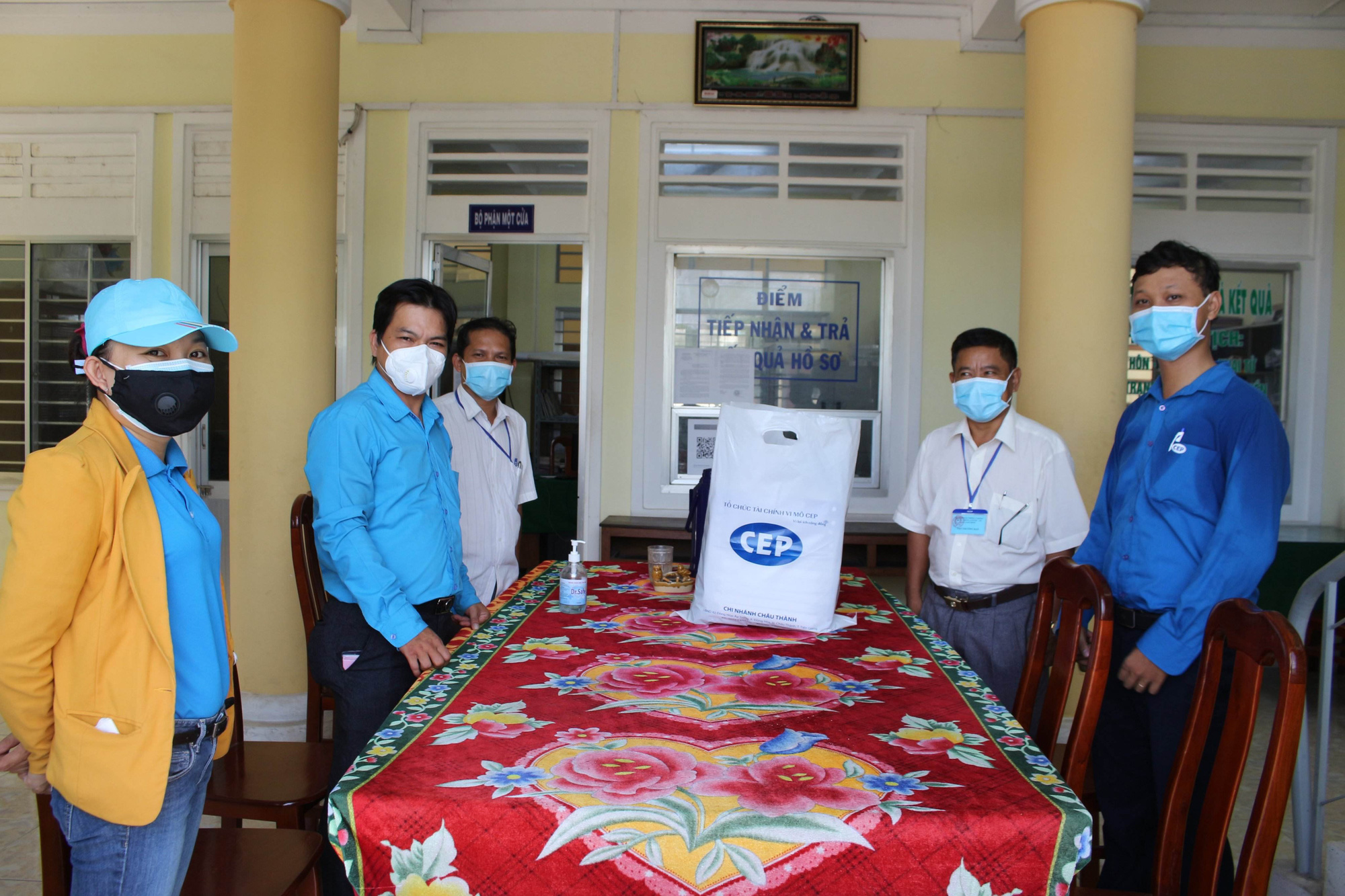 Lan tỏa y&ecirc;u thương ở S&oacute;c Trăng, Tiền Giang - Ảnh 6.