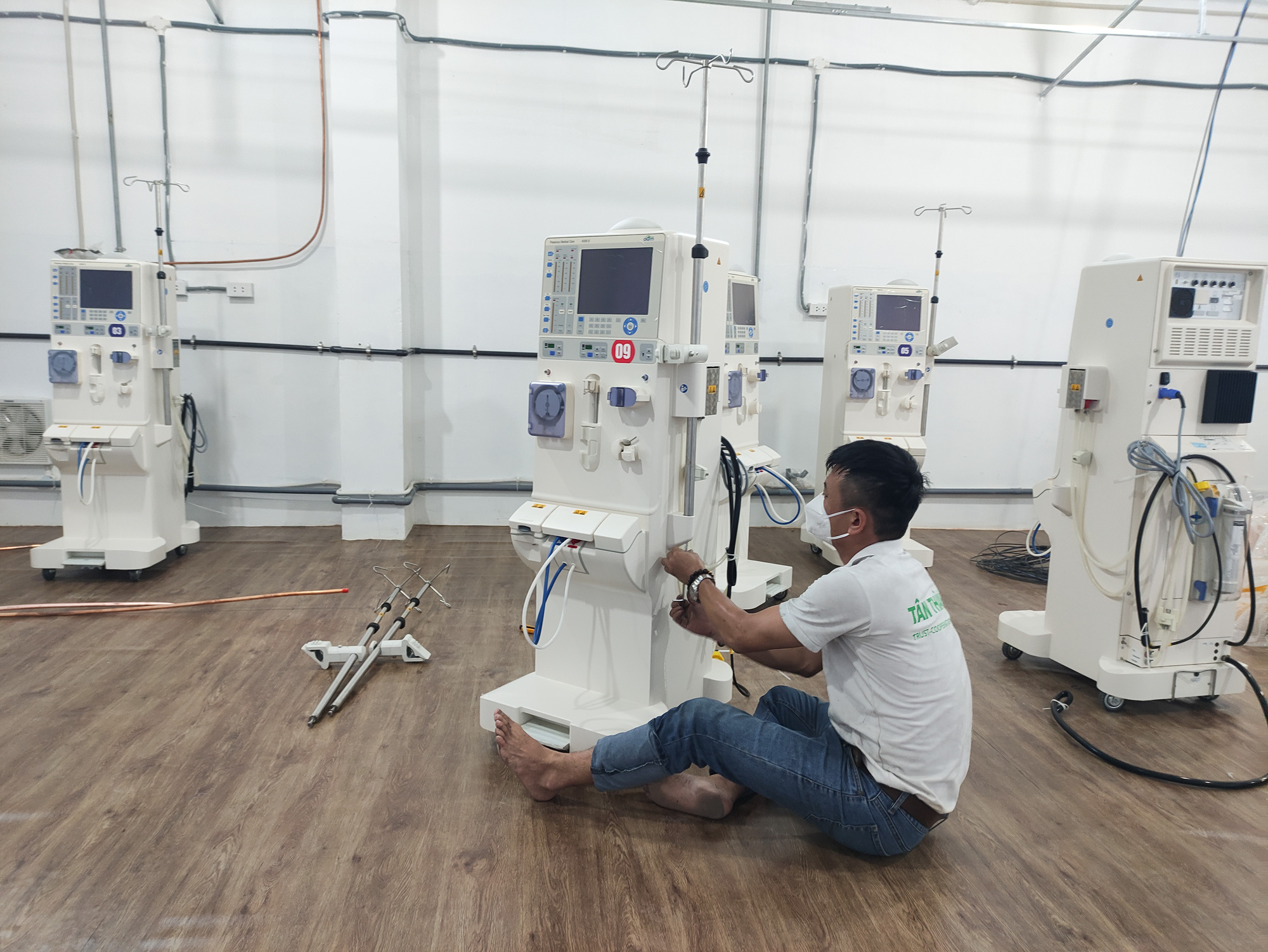 B&ecirc;n trong bệnh viện d&atilde; chiến điều trị Covid-19 đa tầng 1.000 giường ở TP HCM - Ảnh 3.