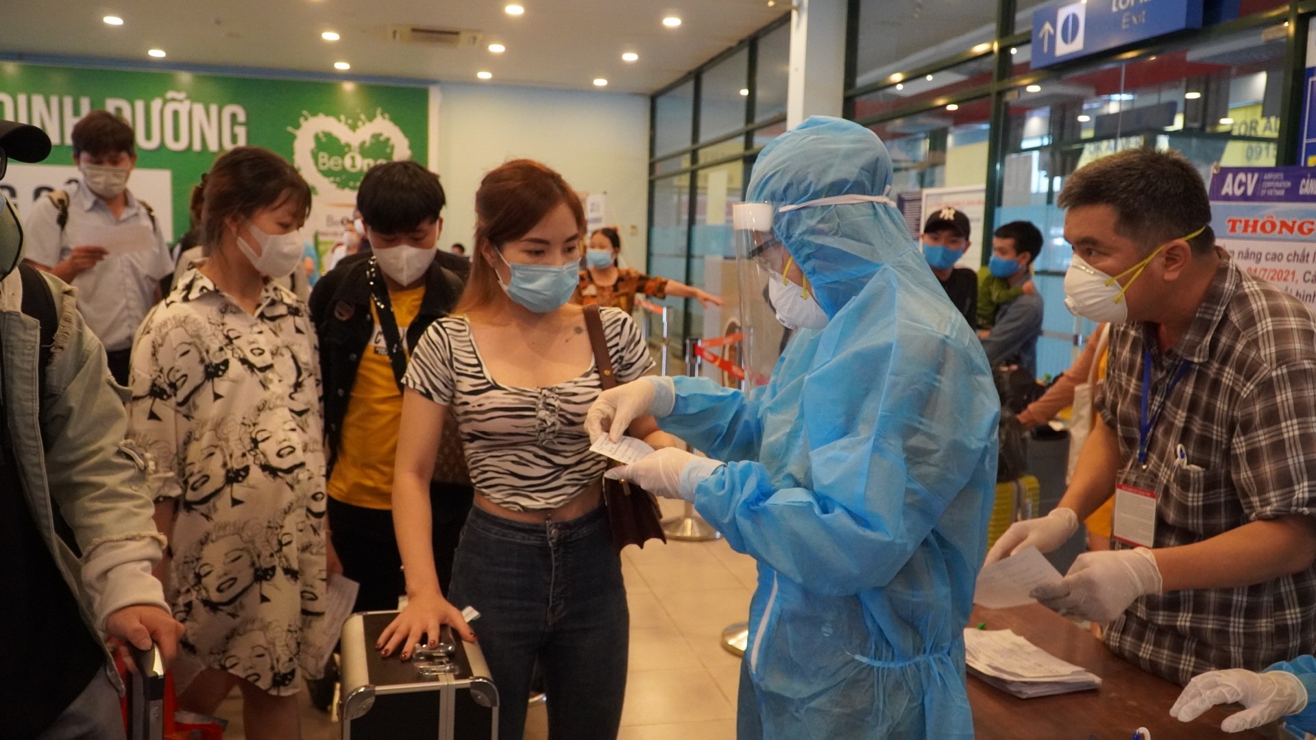 Quảng Bình tổ chức đón 400 công dân đầu tiên về quê như thế nào?
