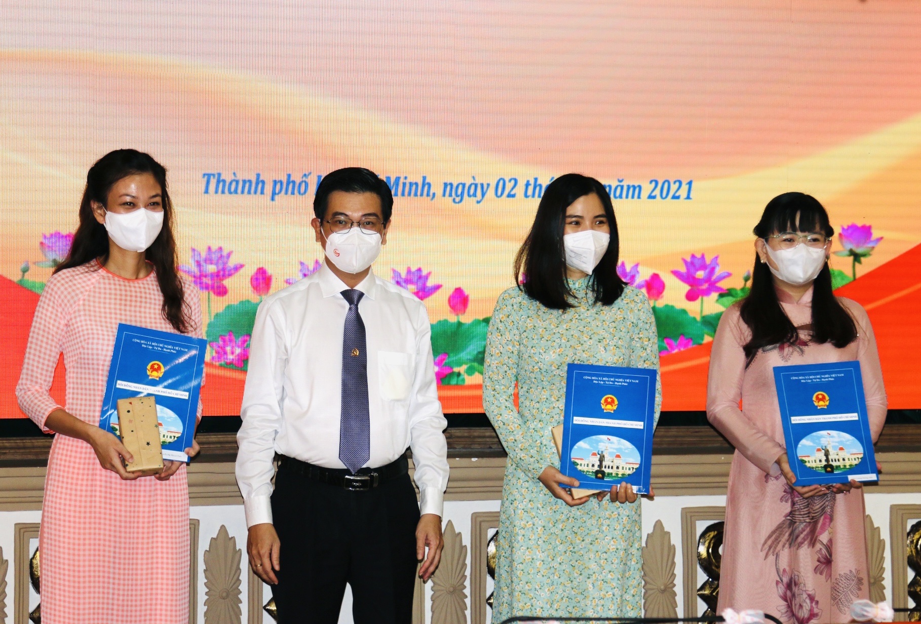 B&agrave; Nguyễn Thị Lệ l&agrave;m B&iacute; thư Đảng đo&agrave;n HĐND TP HCM - Ảnh 3.
