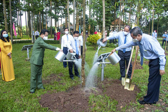Tưởng nhớ Chủ tịch Tôn Đức Thắng, người cộng sản kiên trung