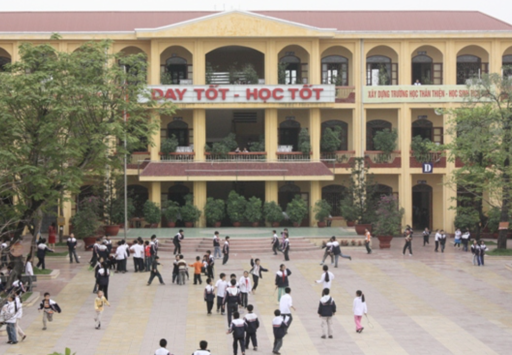 Đề nghị trả lại trường để chuẩn bị cho năm học mới ở Cần Thơ