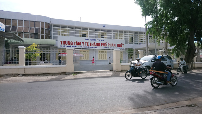 Bình Thuận: Yêu cầu tạm đình chỉ Giám đốc Trung tâm y tế vì lơ là phòng, chống dịch