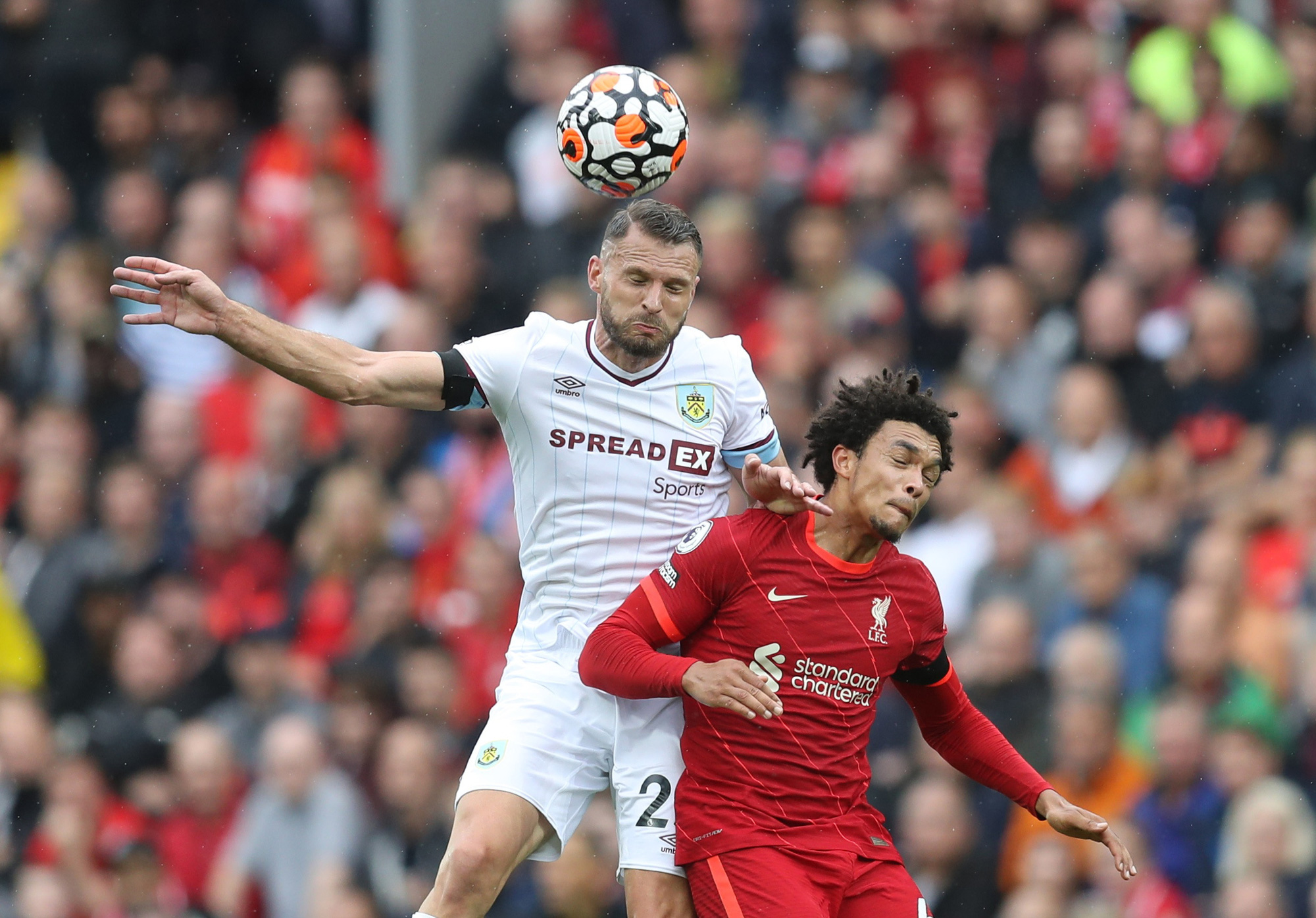 Liverpool dẫn đầu Ngoại hạng Anh sau chiến thắng thứ 2 li&ecirc;n tiếp - Ảnh 3.