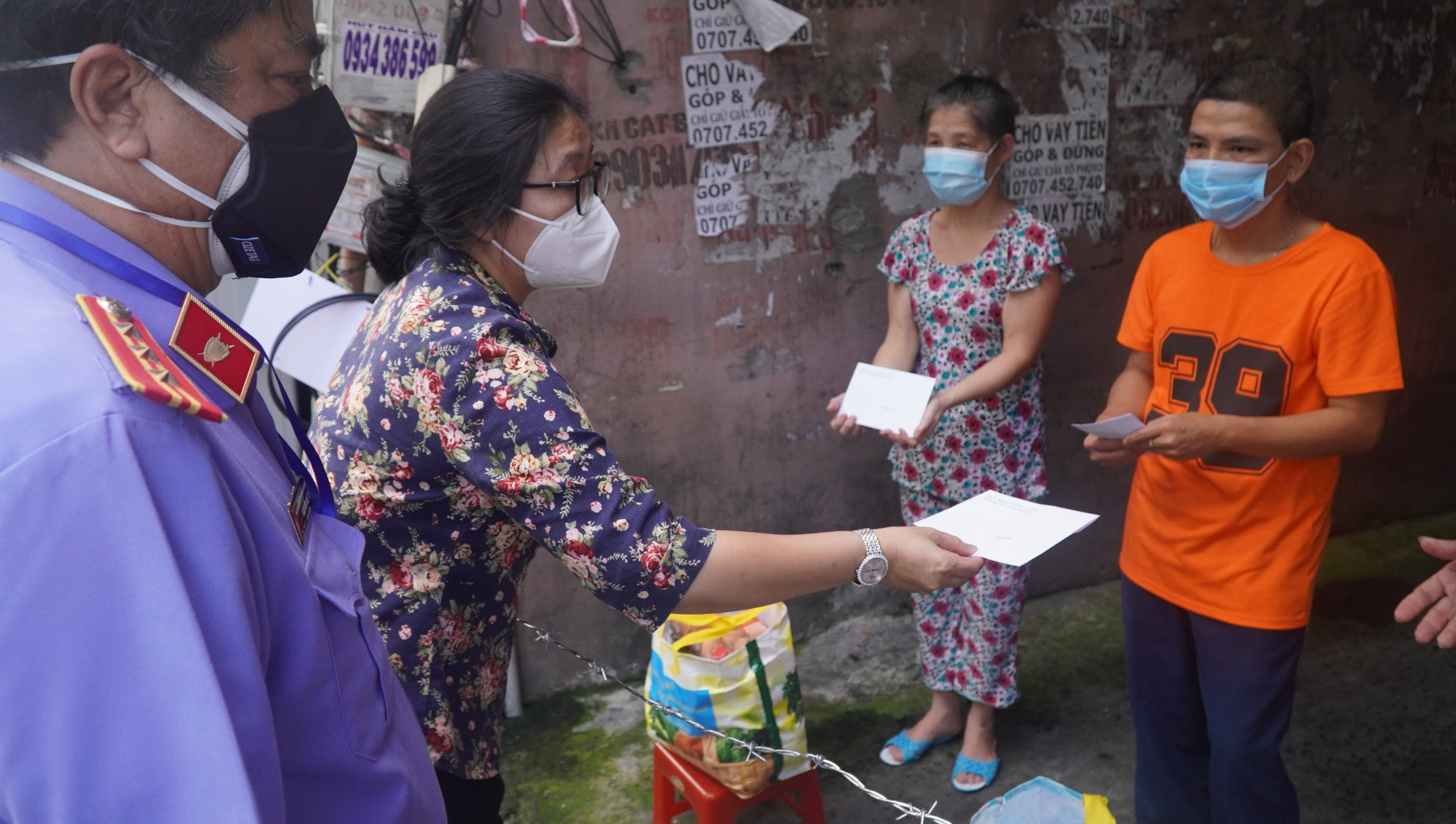 TP HCM: 20.000 túi an sinh trao tặng người dân