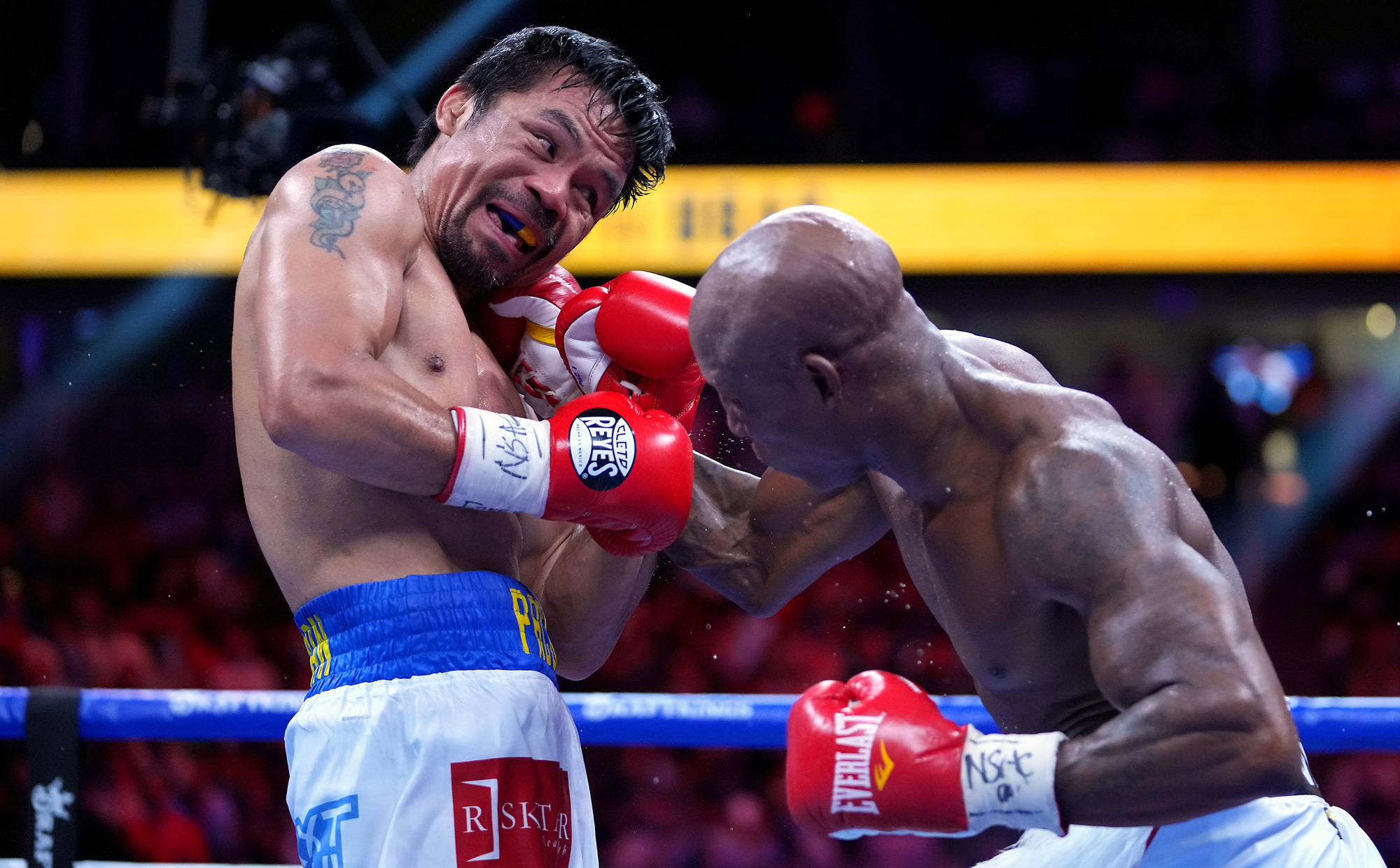 Manny Pacquiao thất bại trong trận tranh đai v&ocirc; địch WBA hạng b&aacute;n trung - Ảnh 5.