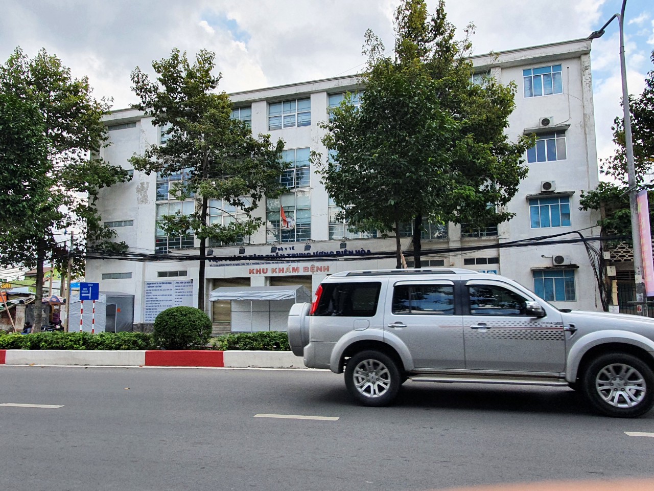 Đồng Nai có hơn 1.200 trường hợp test nhanh dương tính đang chờ kết quả khẳng định