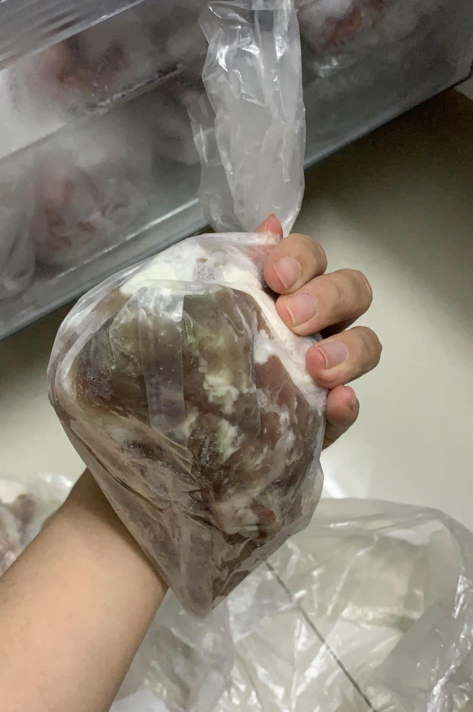 Đ&agrave; Nẵng: Kiểm tra việc giao thịt bốc m&ugrave;i h&ocirc;i cho người d&acirc;n - Ảnh 2.