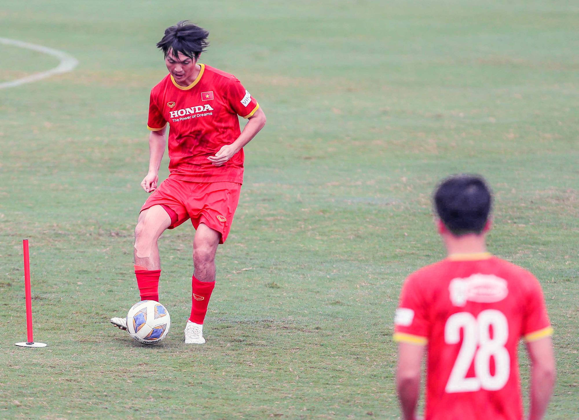 Phan Văn Đức tự tin đối đầu với những đối thủ đẳng cấp cao ở v&ograve;ng loại World Cup 2022 - Ảnh 11.