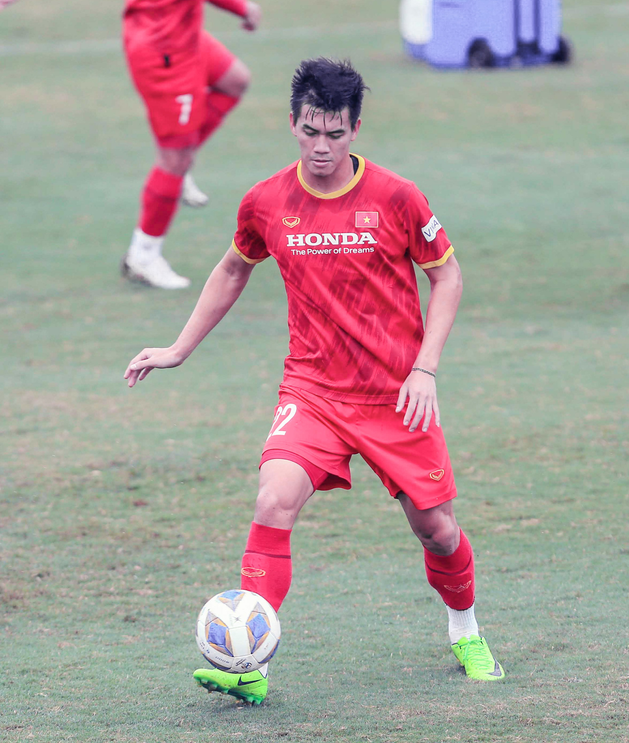 Phan Văn Đức tự tin đối đầu với những đối thủ đẳng cấp cao ở v&ograve;ng loại World Cup 2022 - Ảnh 10.