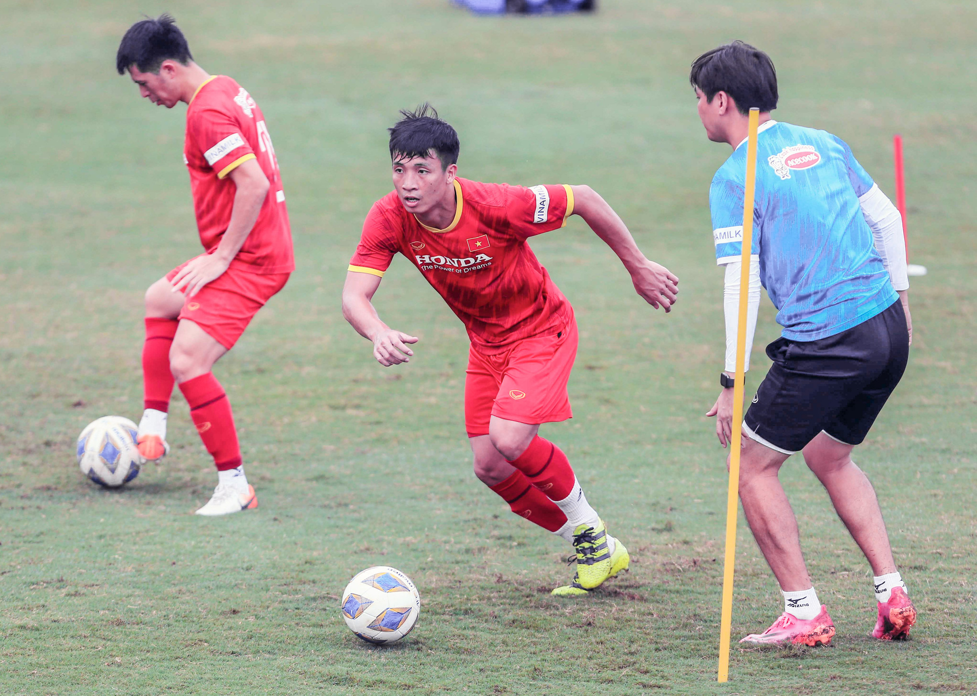 Phan Văn Đức tự tin đối đầu với những đối thủ đẳng cấp cao ở v&ograve;ng loại World Cup 2022 - Ảnh 9.
