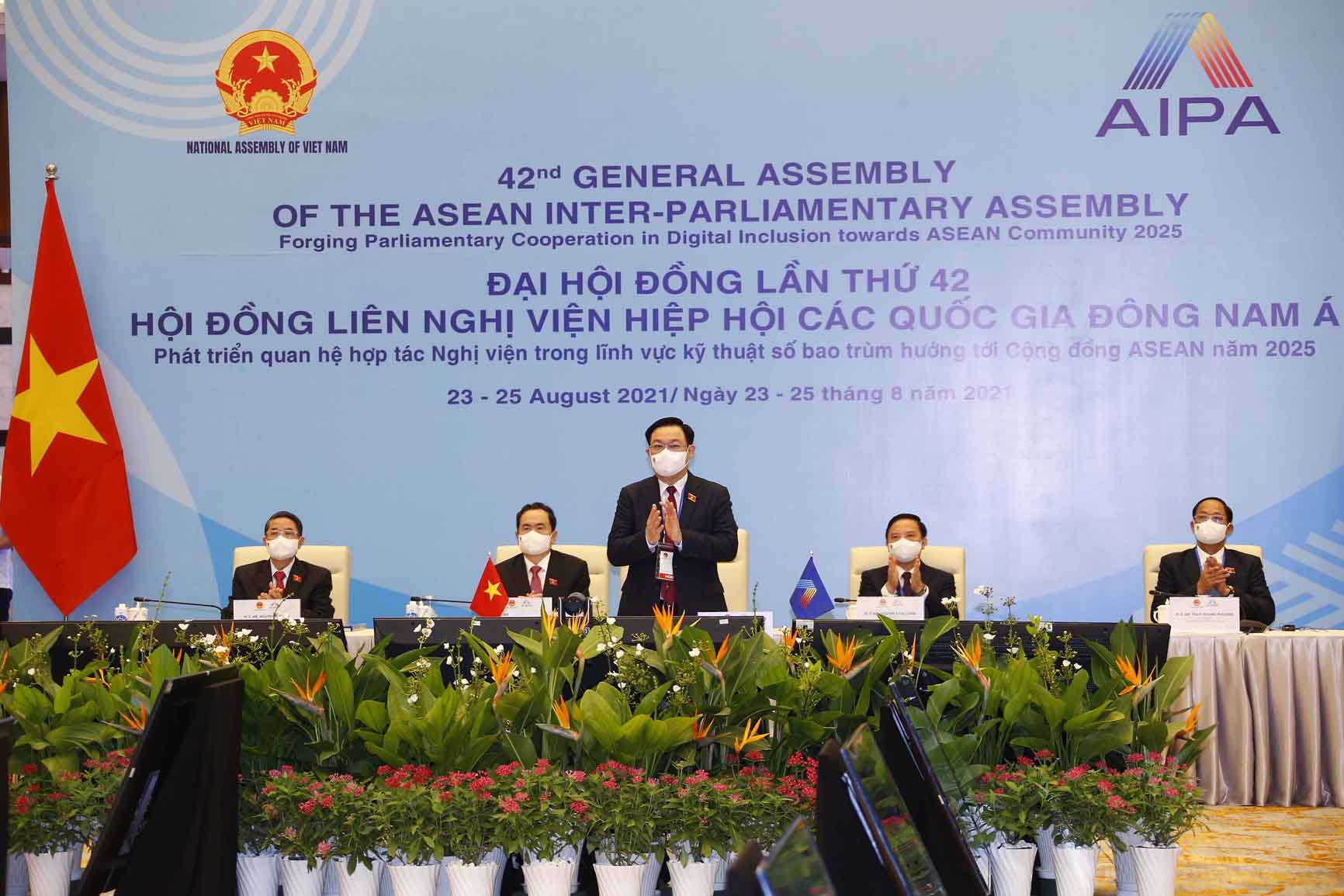 Chủ tịch Quốc hội Vương Đình Huệ tham dự AIPA-42