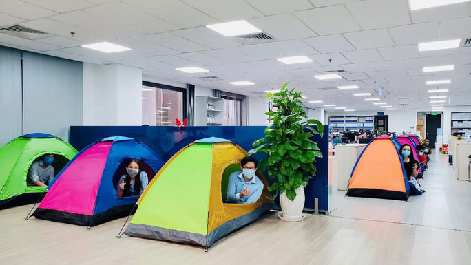 Nhiều chi nhánh, phòng giao dịch ngân hàng ở TP HCM tạm ngừng hoạt động