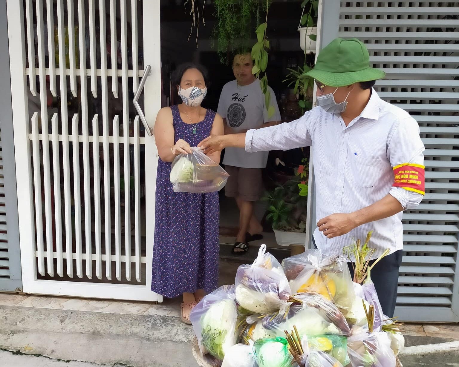 Tổ trưởng dân phố ở Đà Nẵng hôn mê, sau tai nạn trong lúc đi giao rau củ quả cho dân