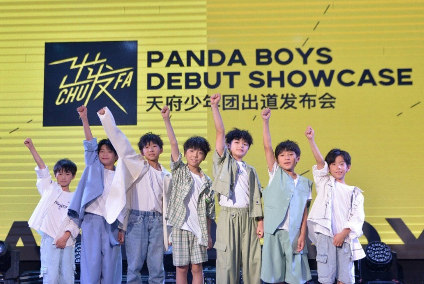 Nh&oacute;m nhạc nh&iacute; Panda Boys giải t&aacute;n sau... 5 ng&agrave;y ra mắt - Ảnh 2.
