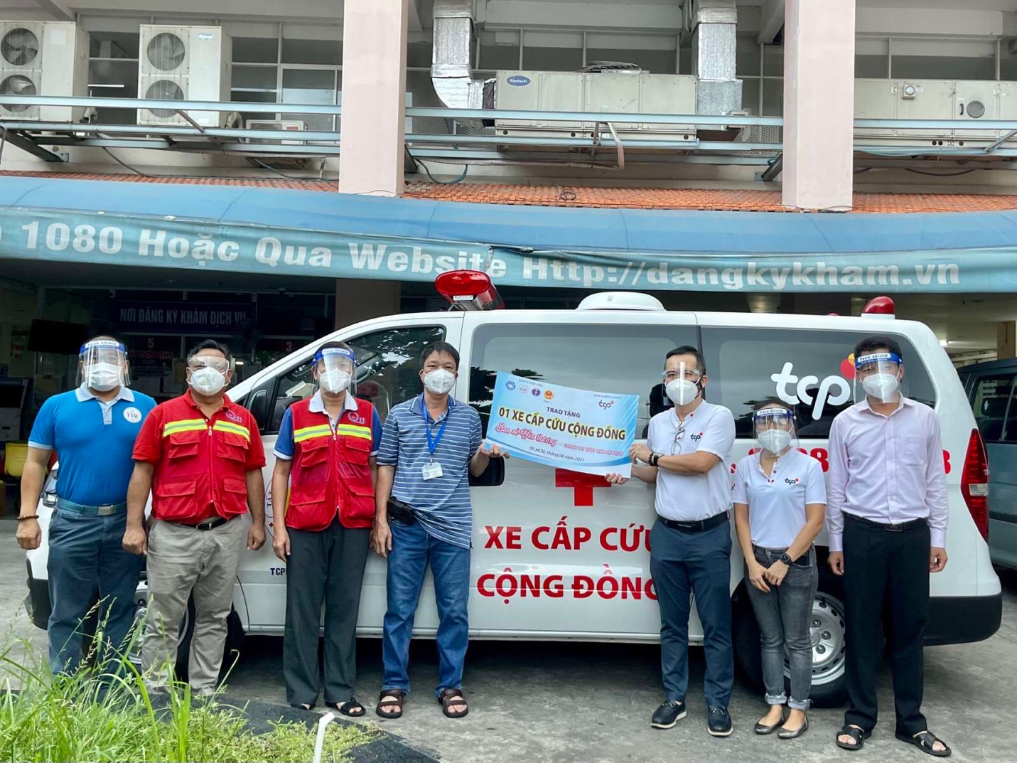 TCPVN đ&oacute;ng g&oacute;p hơn 2 tỉ đồng cho c&ocirc;ng t&aacute;c nghi&ecirc;n cứu, sản xuất v&agrave; bổ sung thiết bị, vật tư y tế, hỗ trợ đội ngũ tuyến đầu chống dịch Covid-19 - Ảnh 1.