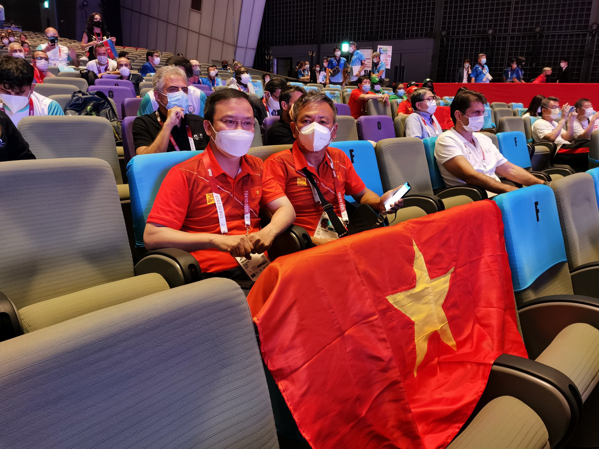 Paralympic Tokyo: Si&ecirc;u nh&acirc;n L&ecirc; Văn C&ocirc;ng gi&agrave;nh HCB cử tạ - Ảnh 6.