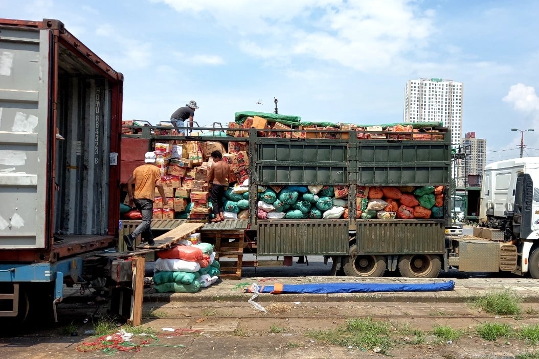 105 tấn nông sản "đi" tàu hoả vào TP HCM hỗ trợ người dân chống dịch Covid-19