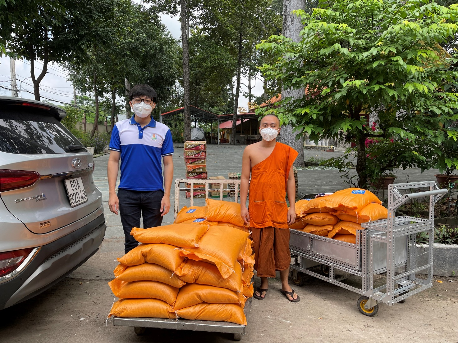 Quỹ Từ thiện Kim Oanh hỗ trợ người d&acirc;n v&ugrave;ng dịch - Ảnh 6.
