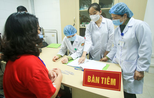 Thông qua kết quả giữa kỳ vắc-xin Nano Covax