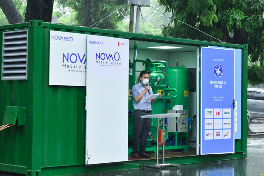 Thử nghiệm hệ thống cung cấp oxy cho trạm hồi sức cấp cứu dã chiến ở Đồng Nai và Bình Dương - Ảnh 1.
