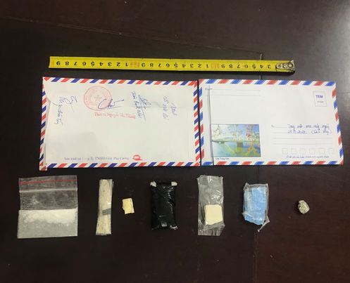 Phá đường dây buôn bán ma túy hoạt động bí mật trong ... trang trại huấn luyện chó - Ảnh 4.