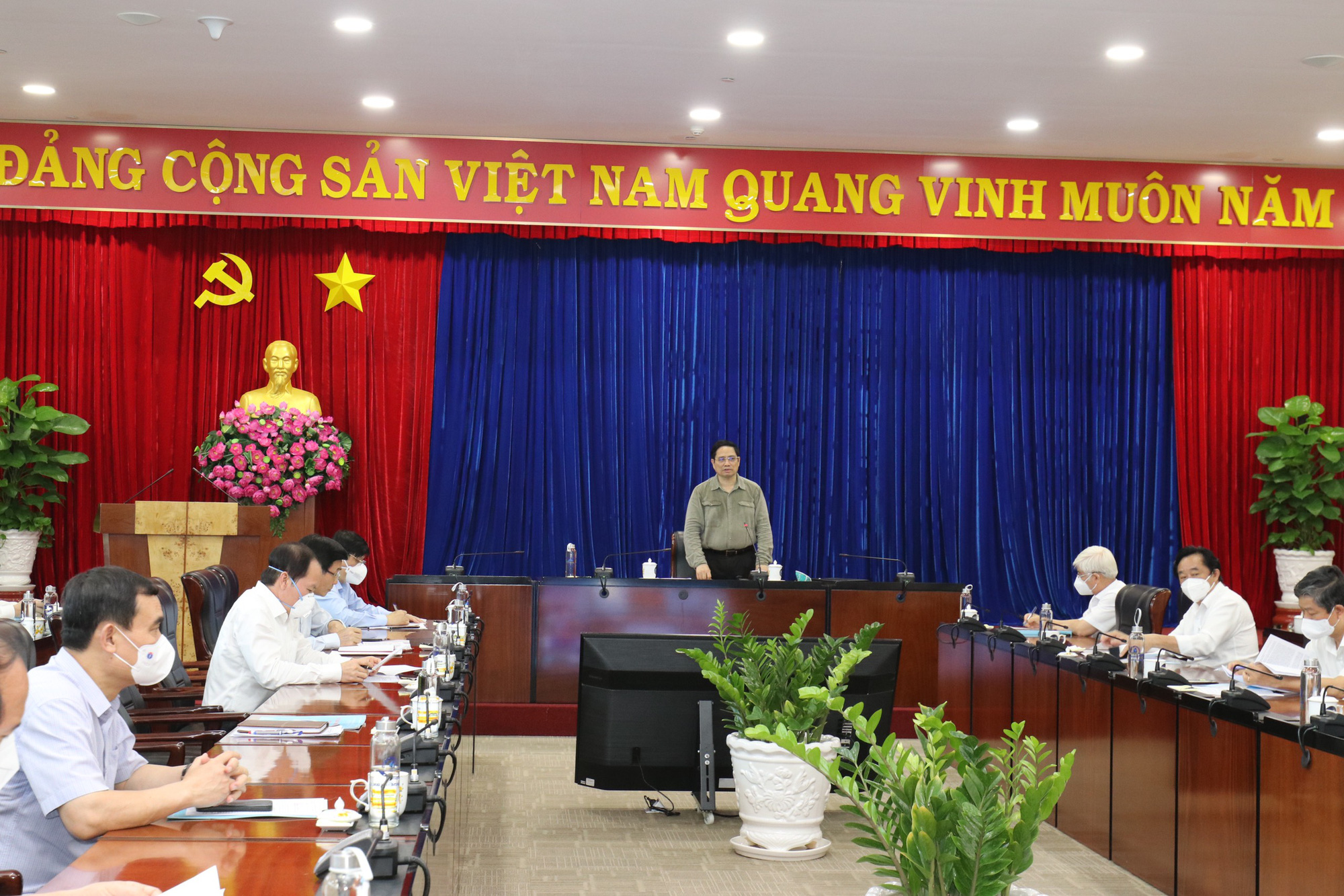 Chủ tịch UBND tỉnh Bình Dương kiến nghị Thủ tướng về việc phân bổ vắc-xin Covid-19 - Ảnh 3.