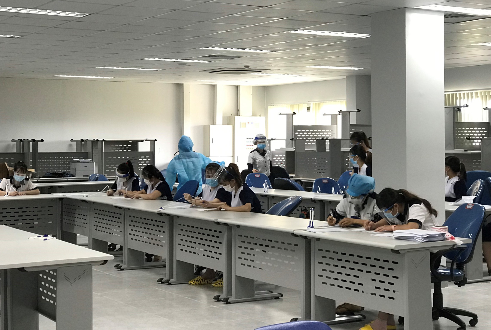 Bình Định- Quảng Ngãi: Thông báo khẩn khi phát hiện F0 ở các công ty