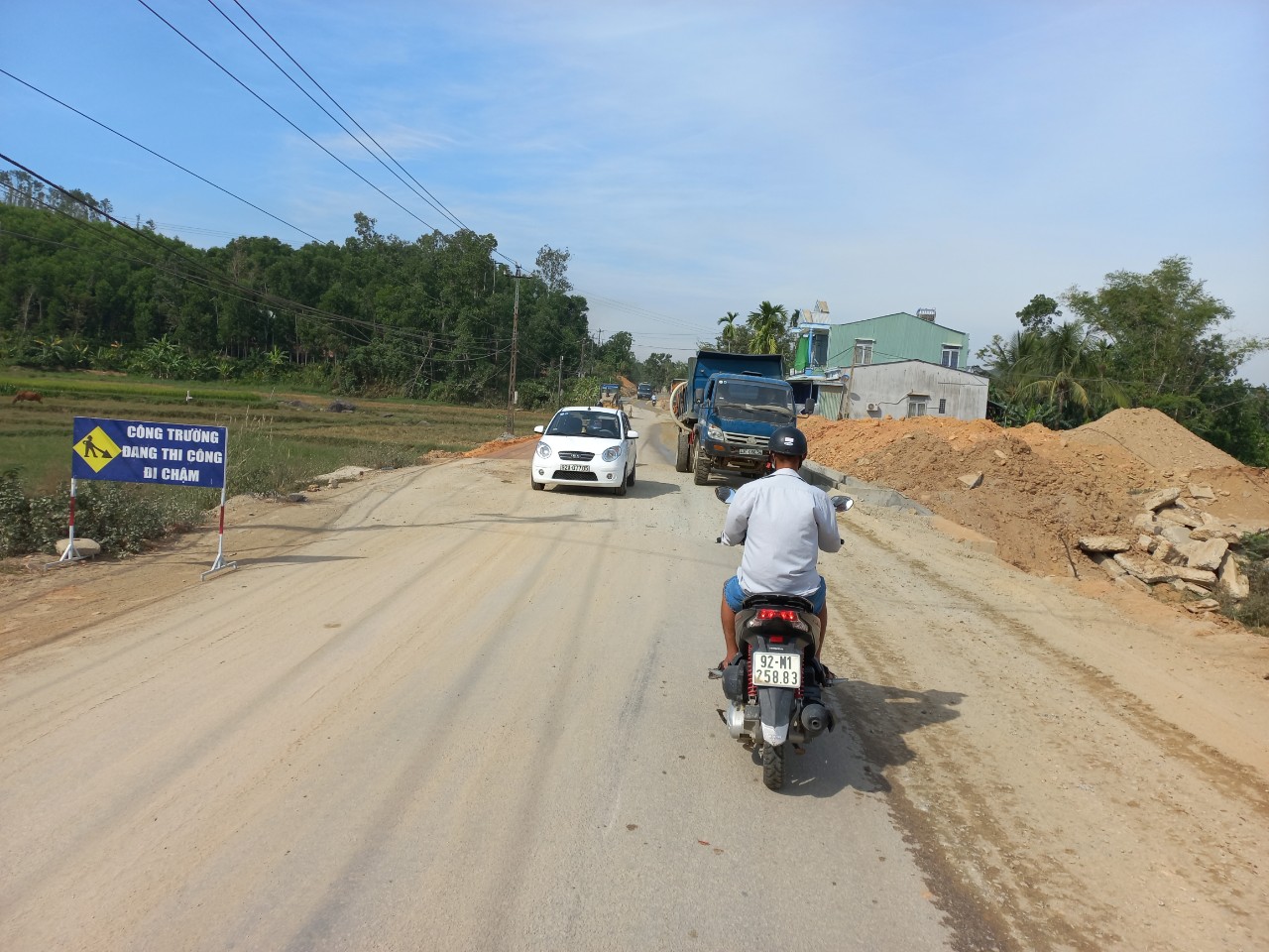 Giải ngân vốn đầu tư công ì ạch, Tỉnh ủy Quảng Nam ra chỉ đạo cứng rắn - Ảnh 1.