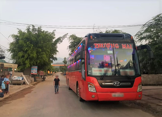 Cặp vợ chồng đi xe khách mắc Covid-19, Thanh Hóa thông báo khẩn tìm người