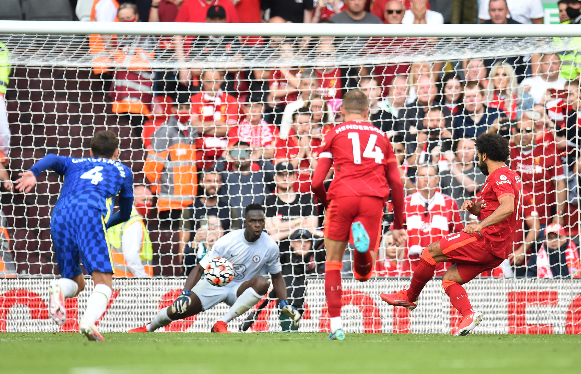 Thẻ đỏ mất qu&acirc;n, Chelsea ki&ecirc;n cường cầm h&ograve;a Liverpool ở Anfield - Ảnh 6.