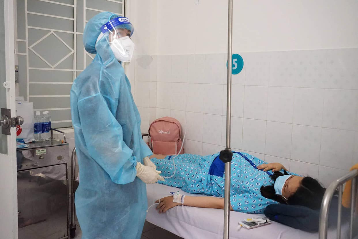 Bên trong Bệnh viện điều trị Covid-19 cho sản phụ tại TP HCM