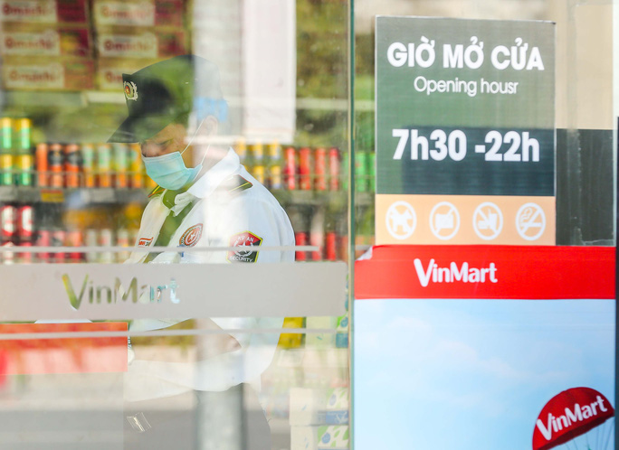 KHẨN: Tìm người đến siêu thị Vinmart trong khu đô thị