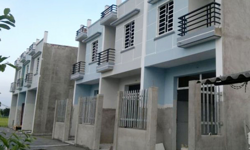 Đất nền, nhà phố khó bán
