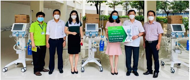 Vietcombank TP HCM chung tay c&ugrave;ng ch&iacute;nh quyền v&agrave; nh&acirc;n d&acirc;n Th&agrave;nh phố đẩy l&ugrave;i dịch Covid-19 - Ảnh 1.