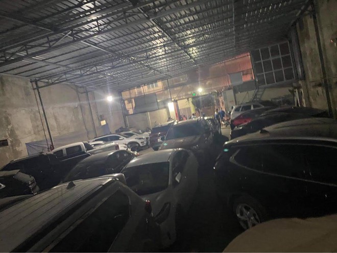 "Phù phép" ôtô siêu sang Mercedes G63 biển nước ngoài thành xe chính chủ