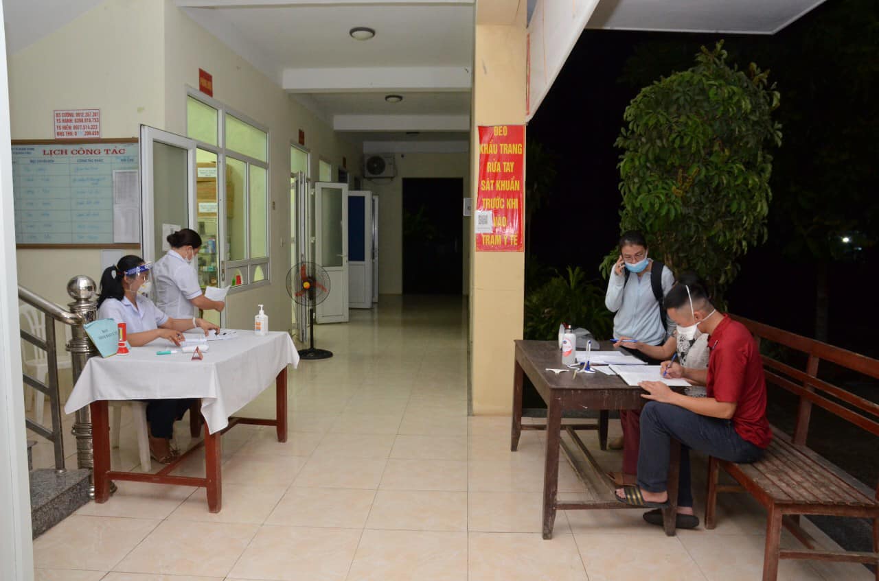 Bệnh viện tư nh&acirc;n lớn nhất Thanh H&oacute;a xuất hiện ch&ugrave;m ca Covid-19 chưa r&otilde; nguồn l&acirc;y - Ảnh 2.