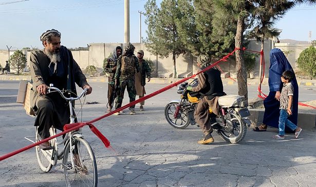 Mỹ, Anh v&agrave; c&aacute;c nước ra tuy&ecirc;n bố chung quan trọng về Taliban - Ảnh 2.