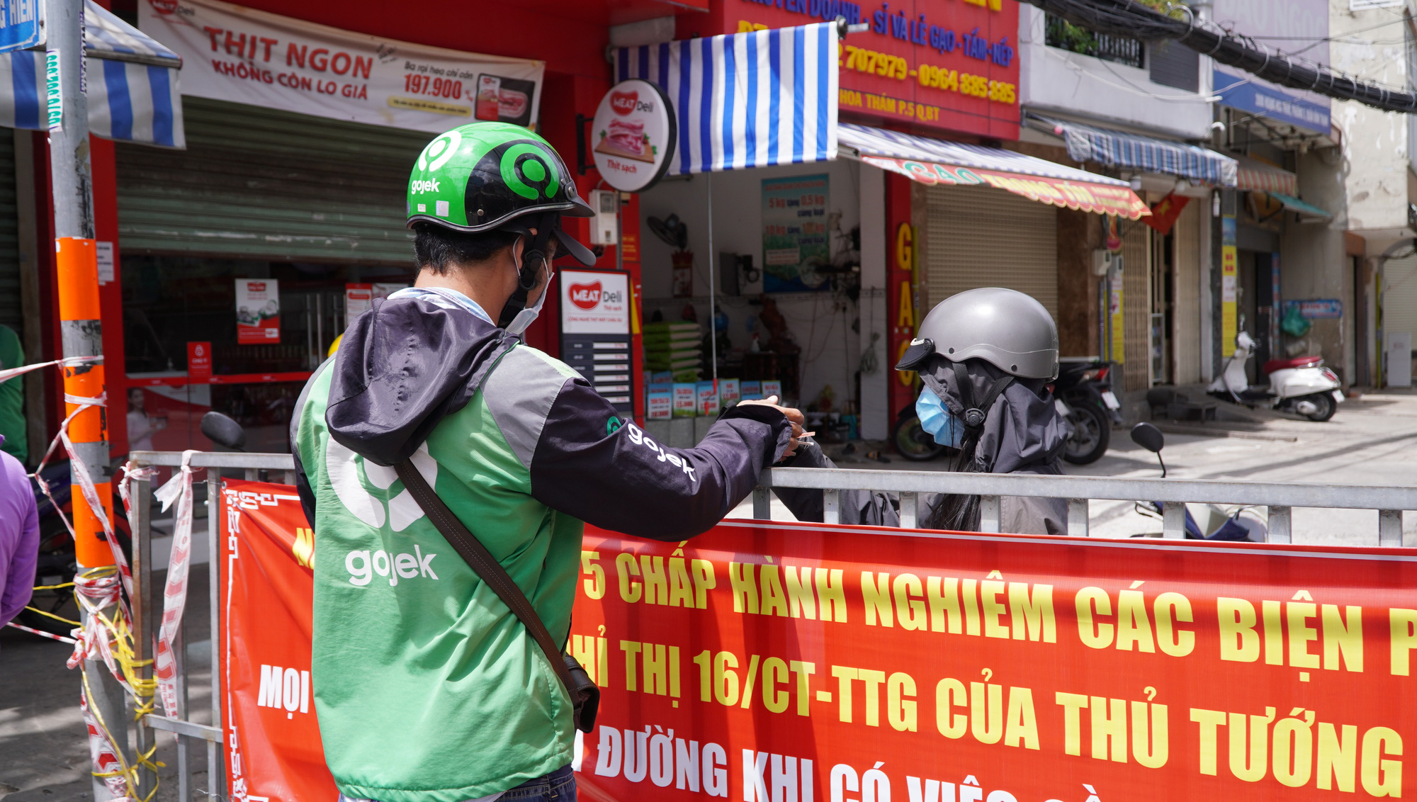 Gojek hỗ trợ 4,15 tỉ đồng, Be đ&agrave;m ph&aacute;n với ng&acirc;n h&agrave;ng để giảm nợ cho t&agrave;i xế - Ảnh 1.