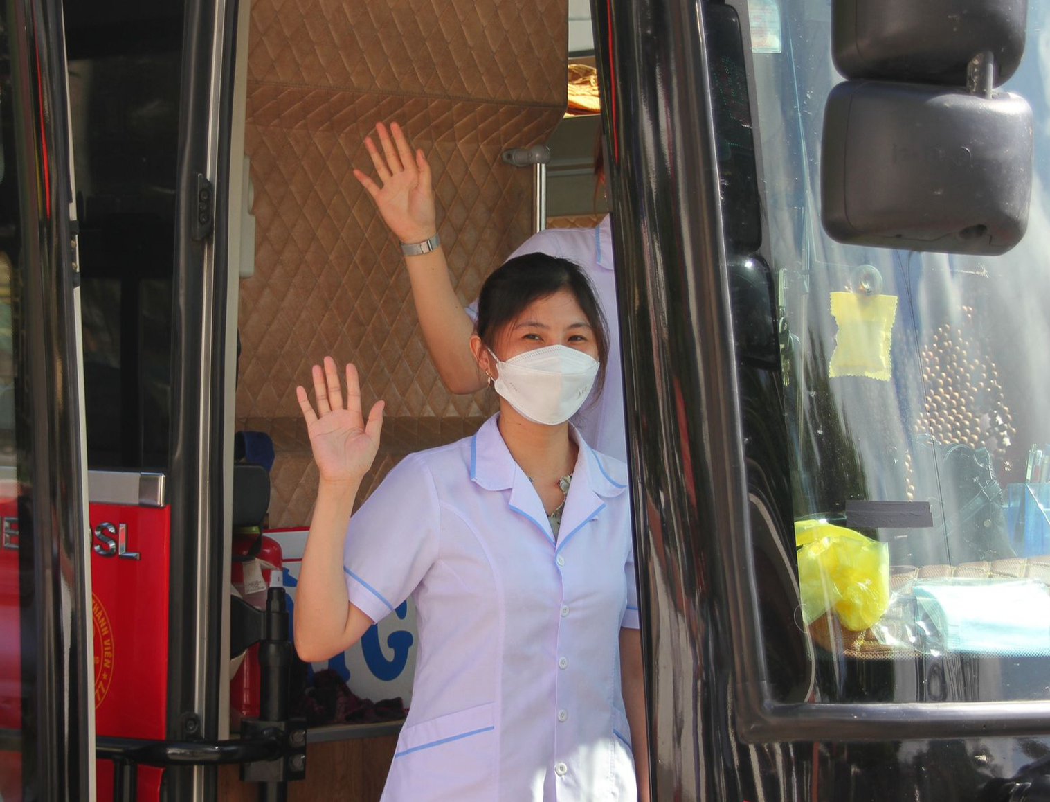 Đang ở vùng thực hiện Chỉ thị 16, hai thanh niên lén vượt sông sang xã khác ăn nhậu