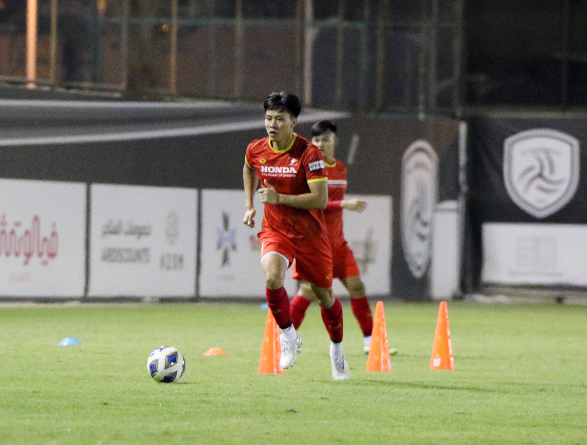 Tuyển Việt Nam chờ trận “đại chiến” với đội tuyển từng tham dự World Cup - Ảnh 9.
