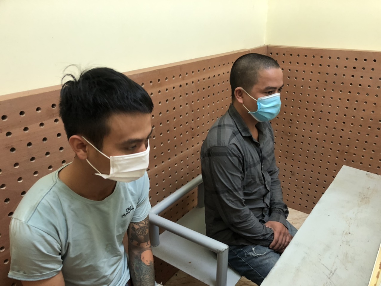 Khởi tố nh&oacute;m Dũng con t&agrave;n ph&aacute; rừng - Ảnh 2.
